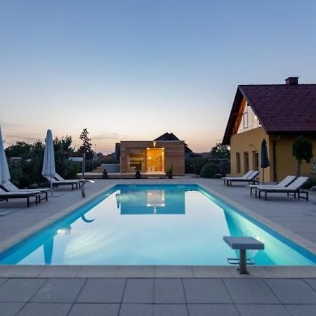 Vila Izabela Križevci pri Ljutomeru Eksteriør billede