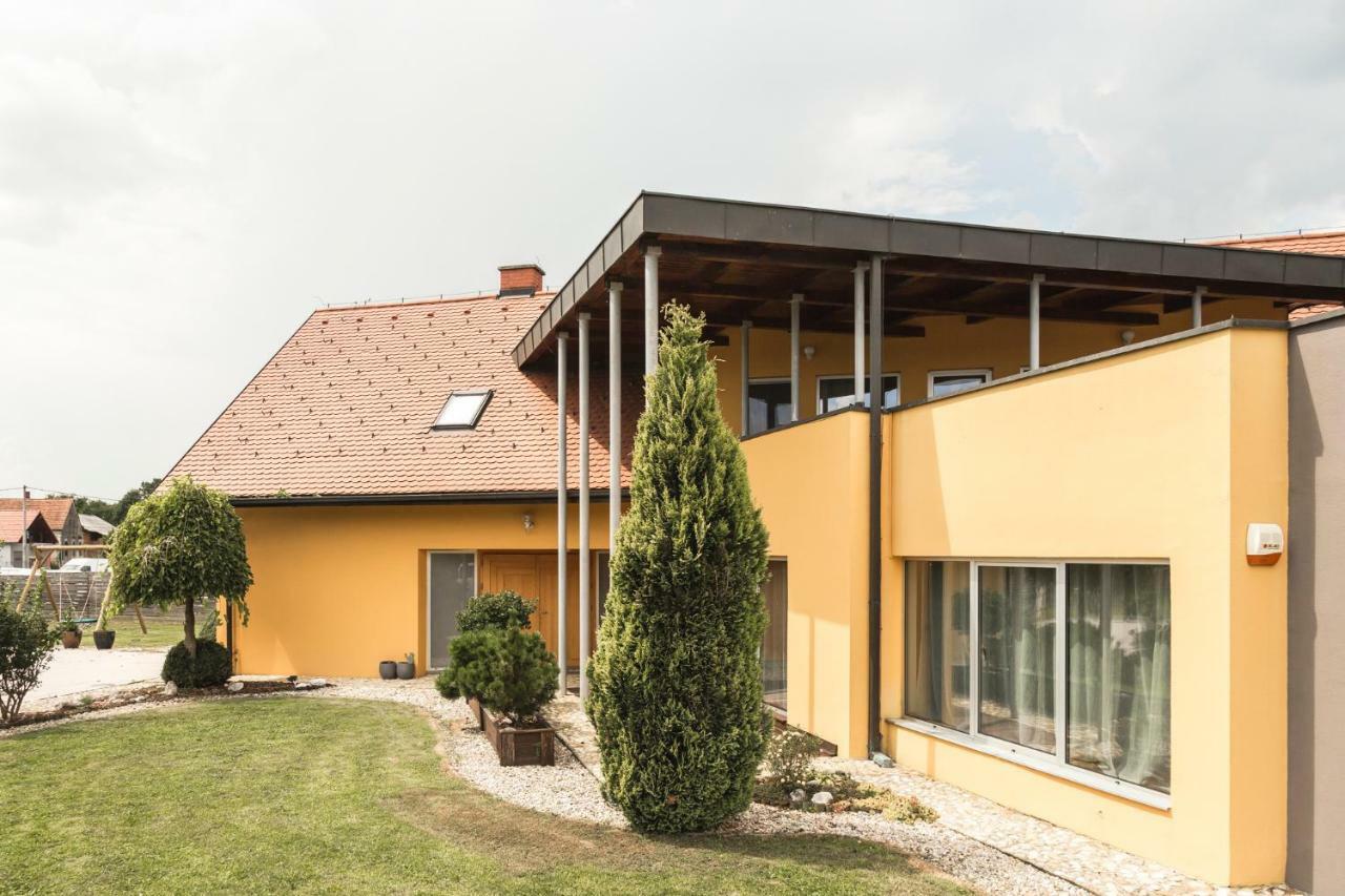 Vila Izabela Križevci pri Ljutomeru Eksteriør billede